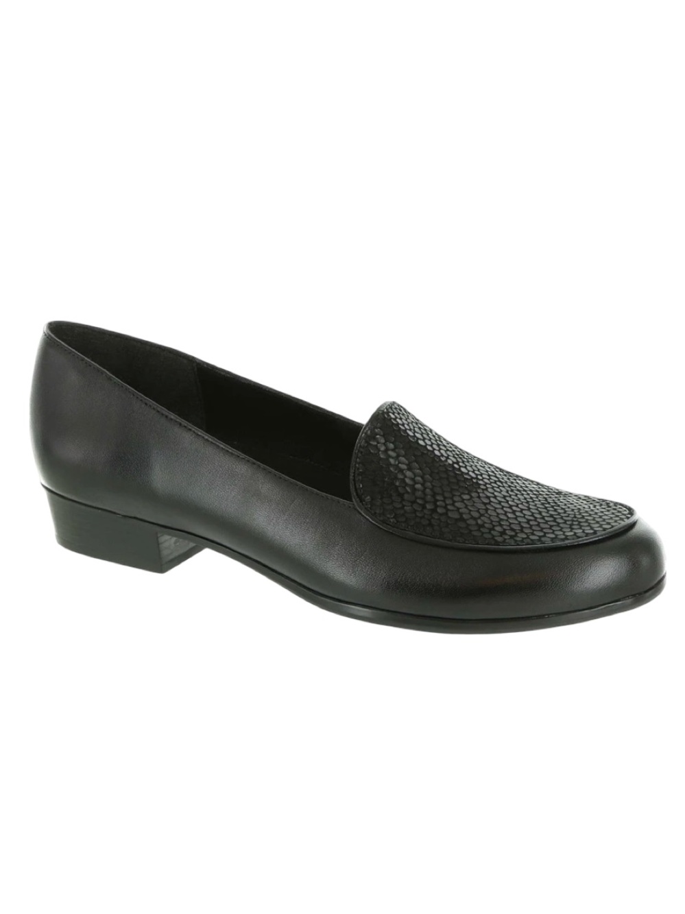 New in Box Black Munro Mallory Slip On Loafers in Size 7 1/2